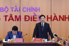 Bộ trưởng Tài chính kiểm tra việc xử lý sự cố nghẽn lệnh trên HOSE