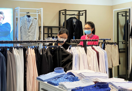 TTTM Sense City Phạm Văn Đồng nhộn nhịp đón khách với nhiều khuyến mãi hấp dẫn