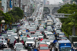Ảnh: Hà Nội lại tắc đường triền miên vào giờ cao điểm