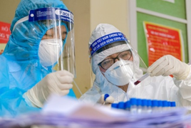 Thêm 3.221 ca COVID-19 hôm nay, TP.HCM dưới 800 F0