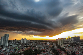 Video: Vì sao trước khi mưa, mây thường có màu đen?