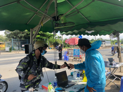 Ngưng kiểm tra giấy xét nghiệm COVID-19 ở 12 chốt cửa ngõ TP.HCM