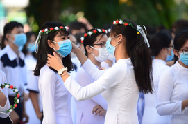 Bộ GD&ĐT ra hướng dẫn dạy học trực tiếp tại trường sau dịch