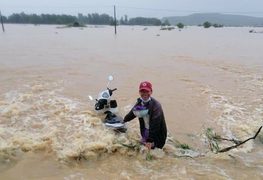 Mưa lớn, hàng loạt thuỷ điện và hồ chứa ở Thừa Thiên - Huế xả nước