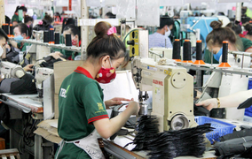 Nhiều lao động chưa trở lại, doanh nghiệp rầm rộ tuyển công nhân