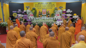 Video: Dâng hương tưởng niệm Đại lão Hòa thượng Thích Phổ Tuệ tại TP.HCM