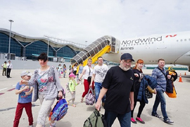 Khách quốc tế khó bay theo kế hoạch của Cục Hàng không