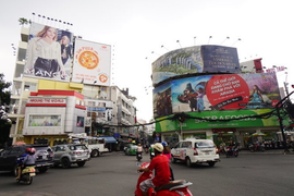Doanh nghiệp quảng cáo ngoài trời lao đao vì COVID-19: Cần gói hỗ trợ khẩn cấp 