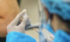 Bộ Y tế phê duyệt 2 loại vaccine COVID-19 tiêm cho trẻ em