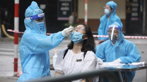 Thêm 5.598 người mắc COVID-19, 2.321 ca cộng đồng