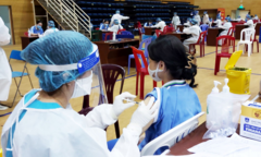 Ảnh: Đà Nẵng tiêm vaccine COVID-19 cho học sinh từ 15 đến dưới 18 tuổi