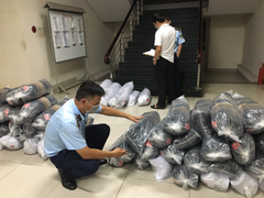 Thu giữ gần 8.000 mũ lưỡi trai giả mạo nhãn hiệu