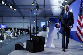 Trợ lý Tổng thống Mỹ mắc COVID-19 sau hội nghị thượng đỉnh COP26