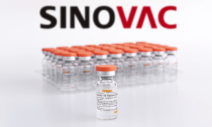 Sinovac tuyên bố vaccine COVID-19 an toàn cho trẻ từ 6 tháng tuổi