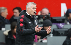 Man Utd thua bạc nhược, HLV Solskjaer quyết không từ chức