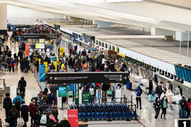 Mỹ mở lại biên giới sau 20 tháng