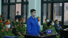 Bác sĩ côn đồ đánh đập nữ điều dưỡng ở Huế bị tuyên án hơn 5 năm tù