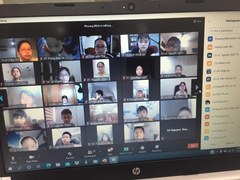 Dân mạng cười đau bụng trước tình huống 'hết hồn' của cô giáo khi dạy online