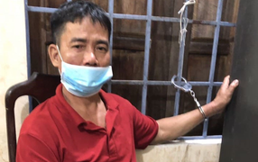 Bắt khẩn cấp gã côn đồ đâm đại uý công an ở Huế