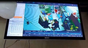 TP.HCM: Điều tra vụ người phụ nữ bán rau bị đuổi chém như phim