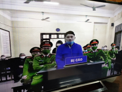 Kẻ giết chủ nợ, đốt xác phi tang: 'Vợ bị cáo vì thương chồng mà phạm tội'