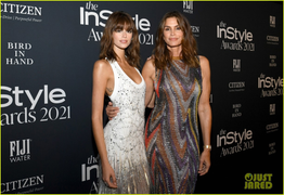 Trang điểm 'mộc', con gái siêu mẫu Cindy Crawford vẫn đẹp 'thần sầu'