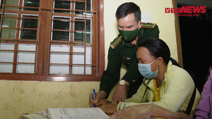 Video: Lớp học xoá mù chữ trên độ cao hơn 1.300m của thầy giáo biên phòng Sơn La