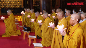 Video: Lễ cầu siêu, tưởng niệm đồng bào mất vì COVID-19 tại chùa Bái Đính