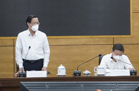 Chủ tịch TP.HCM: Thí điểm cho học sinh lớp 9, 12 đi học trước nếu an toàn