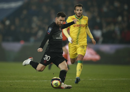 Messi ghi bàn đầu tiên ở Ligue 1