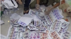 Công an Bình Dương bắt kẻ bán tiền giả, phát hiện nơi sản xuất ở TP.HCM