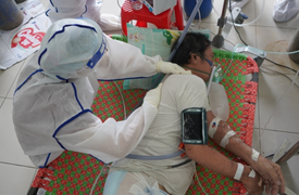 Hà Nội điều trị F0 nhẹ tại trạm y tế lưu động