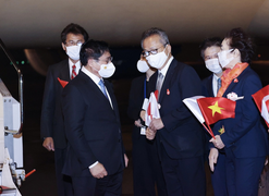 Thủ tướng Phạm Minh Chính tới Tokyo, bắt đầu chuyến thăm chính thức Nhật Bản