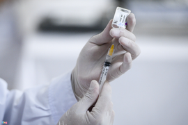 Hơn 1,8 triệu trẻ 12-17 tuổi được tiêm vaccine COVID-19