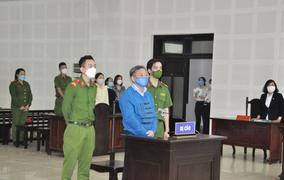 Đánh đập, cưỡng đoạt tài sản của con nợ, Thanh ‘đeo’ lãnh án 12 năm tù