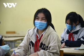 Giáo viên ngoại thành Hà Nội tăng tốc ôn tập, bổ sung kiến thức cho học sinh