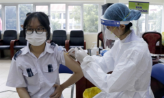 Bắc Giang: 2 học sinh nhập viện cấp cứu sau khi tiêm vaccine COVID-19