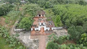 Video: Khám phá tháp đá hơn 500 tuổi ở Hà Tĩnh