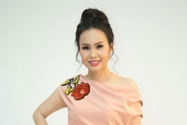 Ca sĩ Cẩm Ly phản hồi tin đồn giải nghệ do bệnh tật