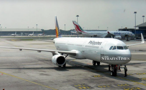 Loạt nước Đông Nam Á siết hạn chế đi lại vì siêu biến chủng Omicron