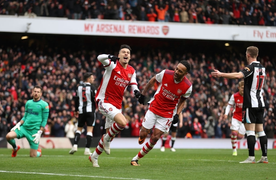 Kết quả Ngoại Hạng Anh: Ghi 2 bàn trong 10 phút, Arsenal đánh bại Newcastle
