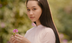 Nhà sản xuất dọa kiện Trúc Anh 'Mắt biếc'