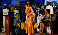 Ca sĩ Rihanna được đảo quốc Barbados phong Anh hùng dân tộc