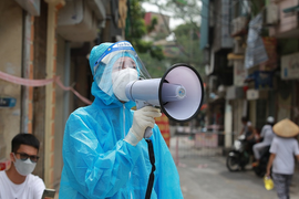 Hà Nội khẩn tìm người đến quán trà đá, chợ, hiệu thuốc liên quan 3 ca F0