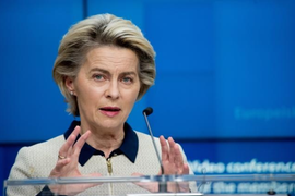 Chủ tịch Ủy ban châu Âu: Đã đến lúc bắt buộc tiêm vaccine COVID-19