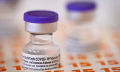 Điều kiện để vaccine Pfizer được phép tăng hạn sử dụng