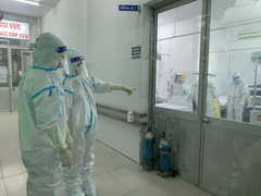 TP.HCM ra văn bản khẩn, yêu cầu duy trì các bệnh viện dã chiến điều trị COVID-19