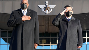 Mỹ tố Trung Quốc gia tăng căng thẳng, hy vọng giải quyết vấn đề với Nga