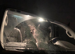 Ô tô bị ném gạch vỡ kính trên cao tốc Hà Nội - Thái Nguyên