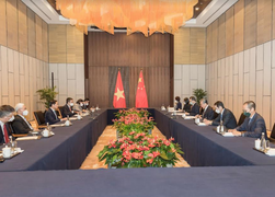 Trung Quốc viện trợ thêm 500.000 liều vaccine COVID-19 cho Việt Nam